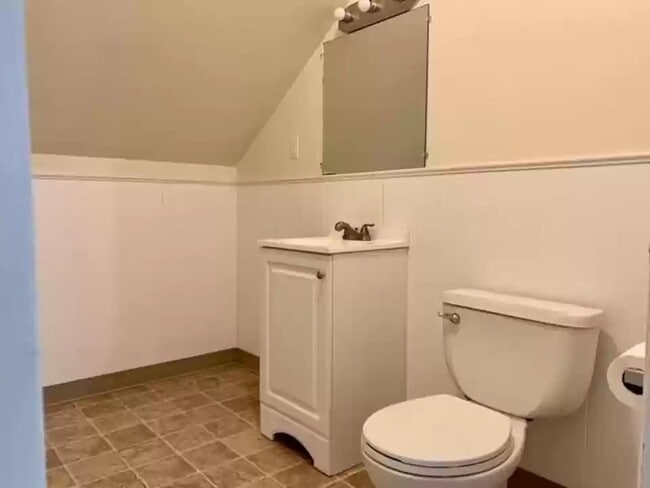 Building Photo - 3817 W 10th St