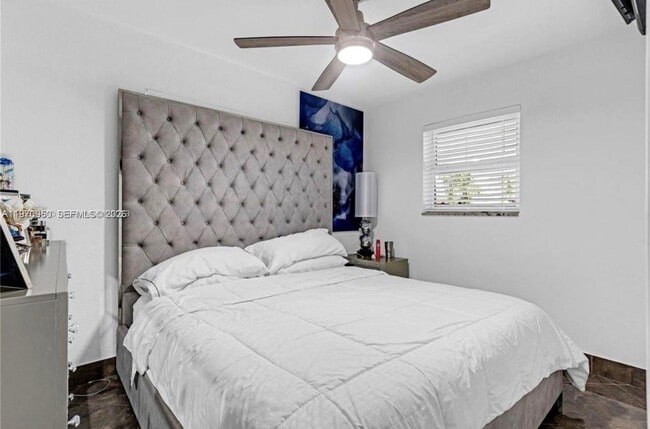 Building Photo - 11500 SW 185th Terrace