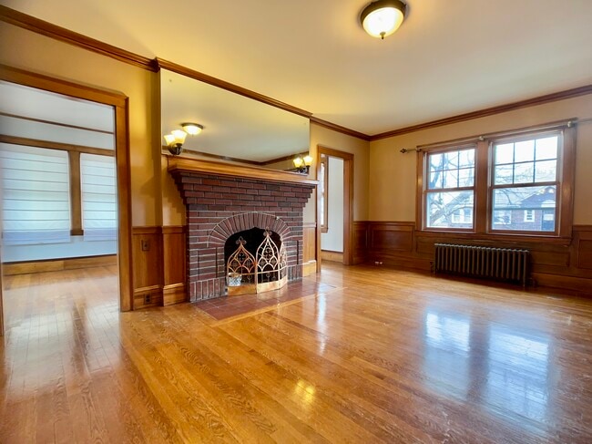 Building Photo - 54 Orient Ave