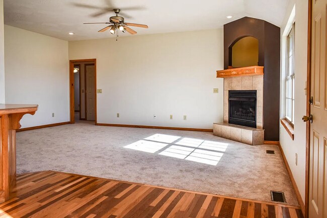 Building Photo - 505 Falcon Heights