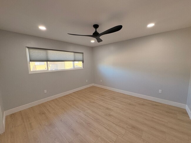 Building Photo - 1708 E Fairfield Ct