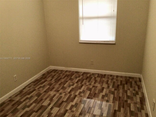 Building Photo - 4722 NW 82nd Ave