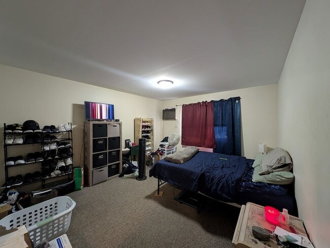 Building Photo - 7840 Normandy Ave