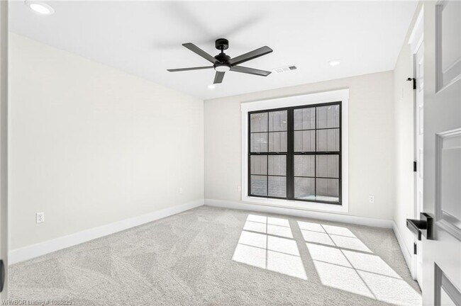 Building Photo - 6805 Fir St