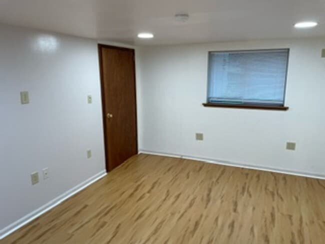 Building Photo - 3811 43rd Ave S