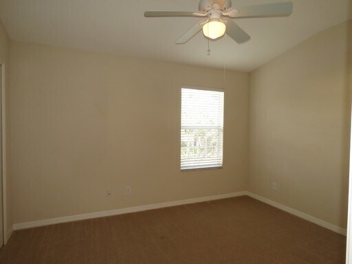 Building Photo - Townhouse in Fishhawk Ridge 2bd/2.5 bath