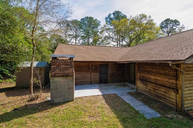 Building Photo - 1232 S Winterhawk Dr