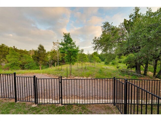 Building Photo - 12001 Vista Parke Dr