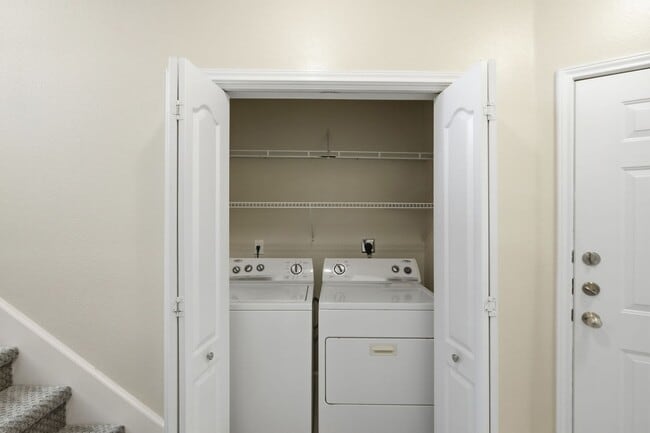 Building Photo - 11203 Ranch to Market Rd 2222