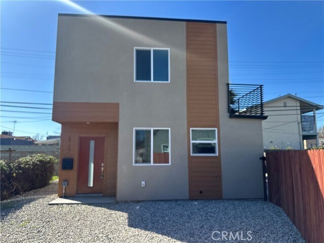 Primary Photo - 8727 Dalton Ave