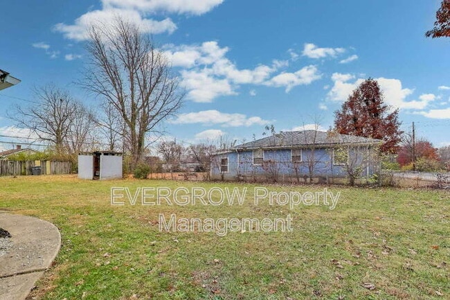 Building Photo - 2219 Hovey St