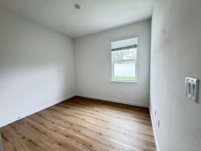 Building Photo - 6807 SW 153rd Pl Rd