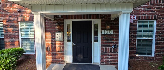 Building Photo - 130 Shallowford Reserve Dr