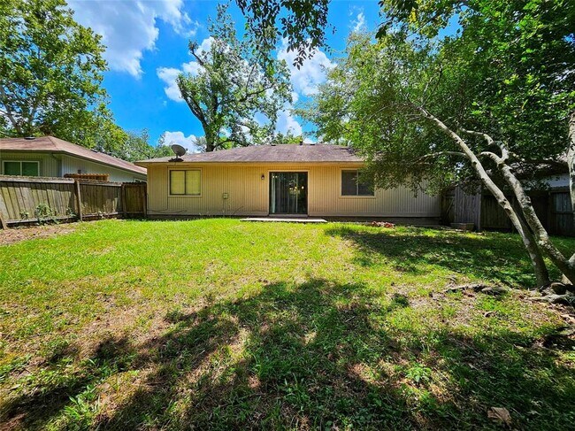 Building Photo - 33 N Wavy Oak Cir
