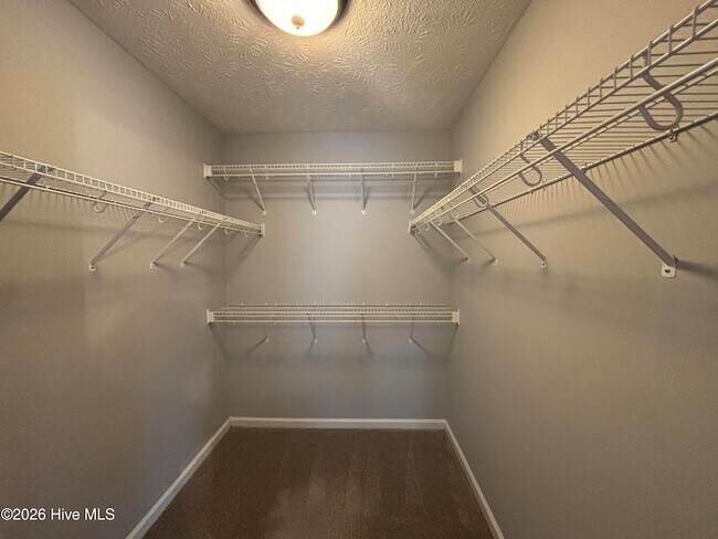 Building Photo - 376 Eastfield Dr