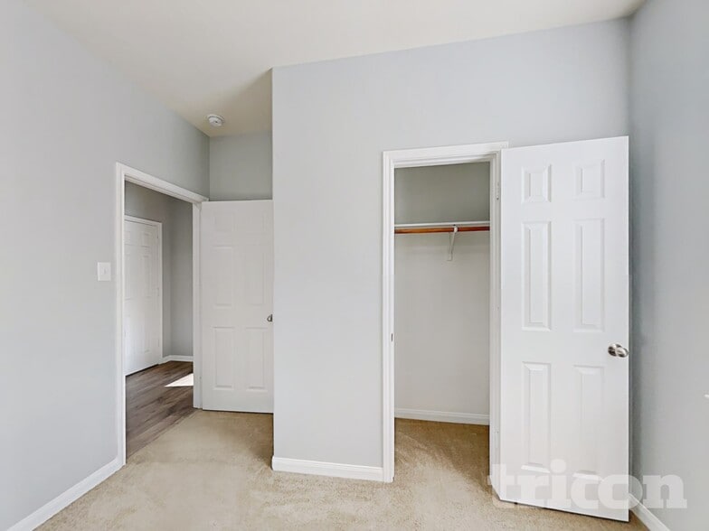 Building Photo - 417 Sapphire Ln