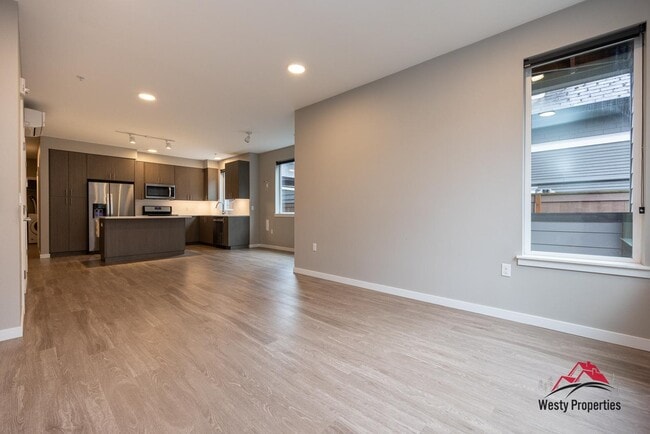 Building Photo - 110 N Blandena St