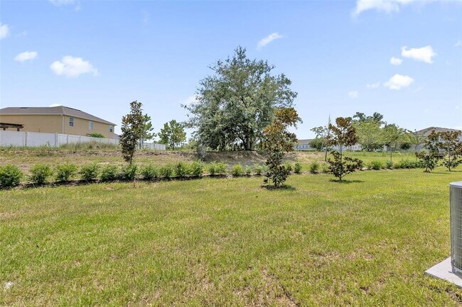 Building Photo - 2424 Bevel Ln
