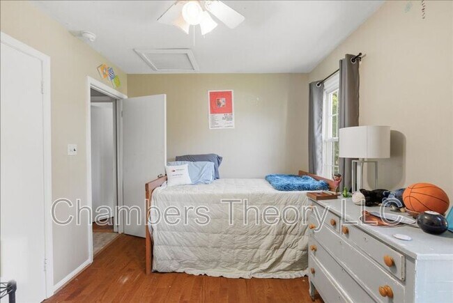 Building Photo - 6002 Carrindale Ct