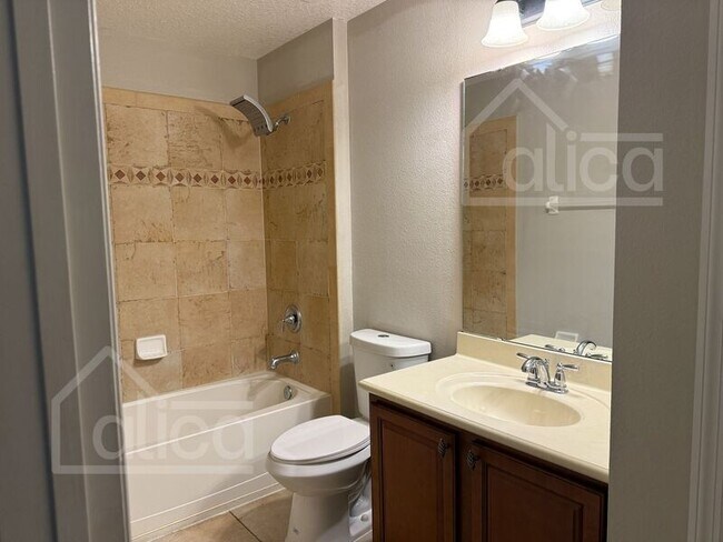 Building Photo - 109 Whispering Pines Way