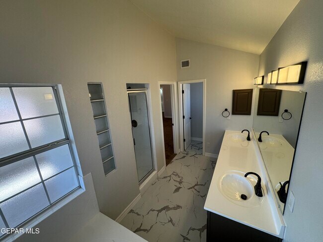 Building Photo - 485 Jeweled Mesa Ct