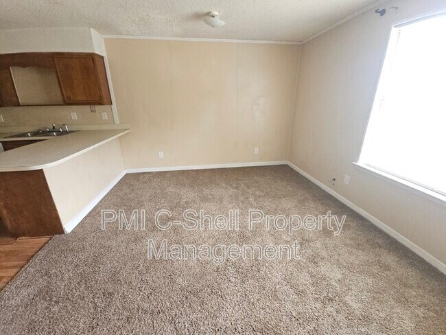 Building Photo - 1111 Polk Ave