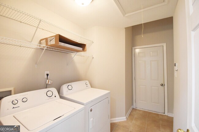 Building Photo - 208 Turnbridge Cir