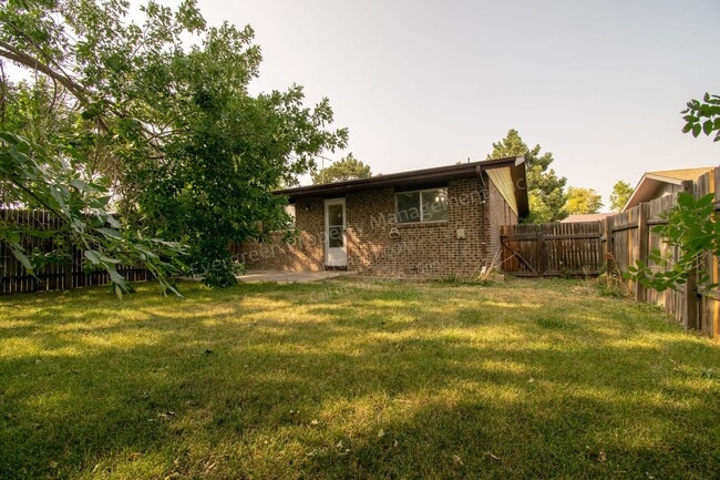 Building Photo - 3001-3003 Sumac St