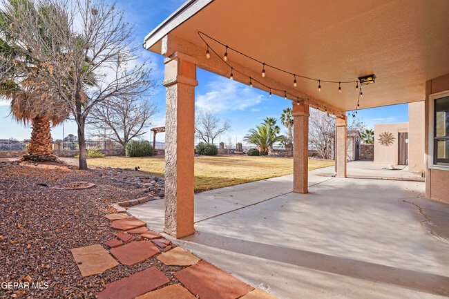 Building Photo - 7216 San Marino Dr