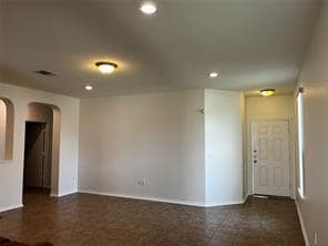 Building Photo - 6617 Moores Ferry Dr