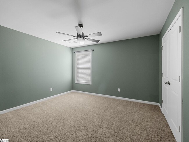 Building Photo - 211 Pollyanna Dr