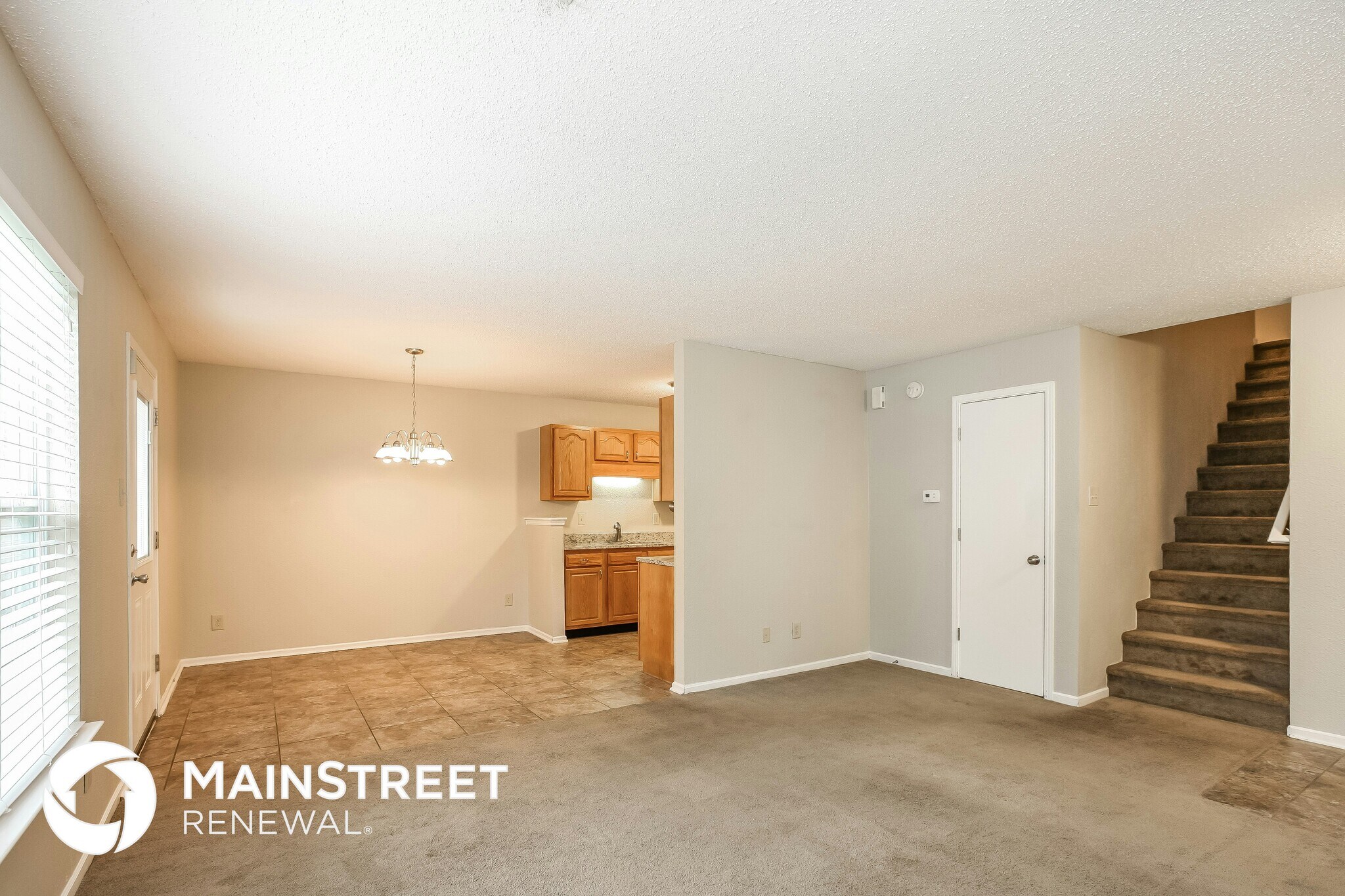 Building Photo - 2242 Collins Way