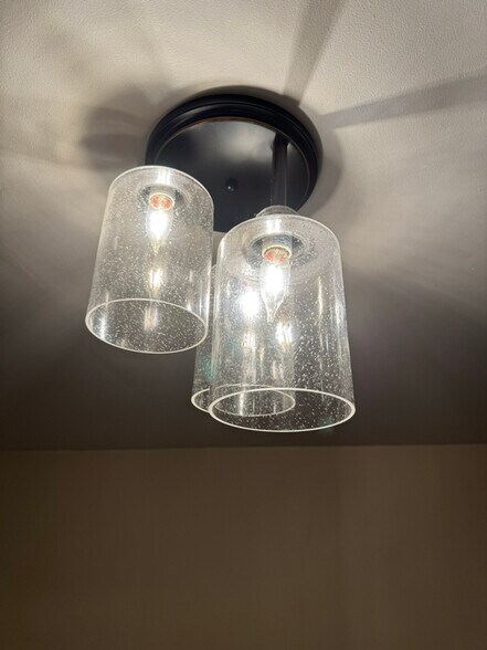 Building Photo - 4120 E Congress Ave