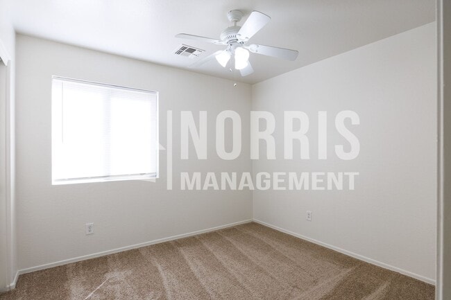 Building Photo - Beautiful Remodeled Home in Florence