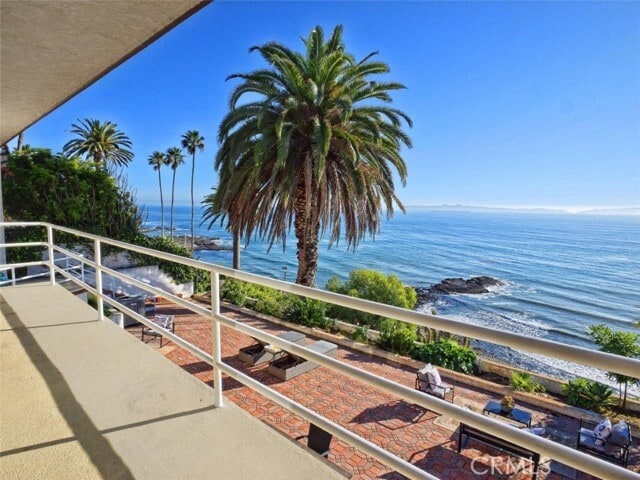 Building Photo - 2105 W Paseo Del Mar