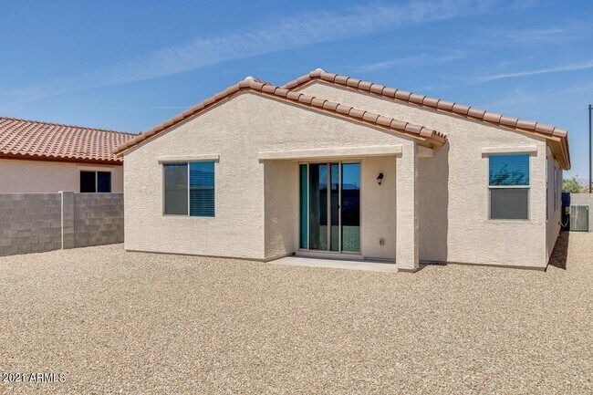 Building Photo - 17677 W Country Club Terrace