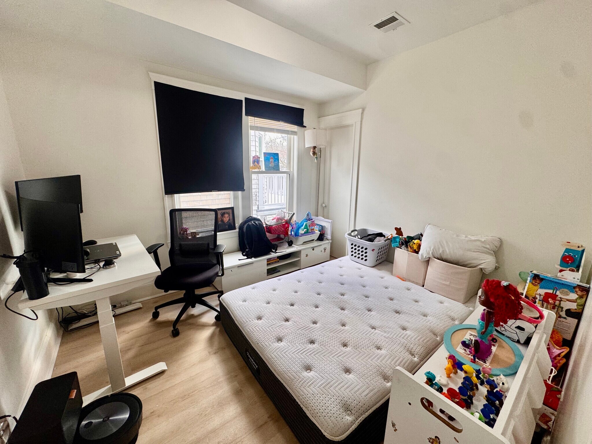 Building Photo - 127 Eliot St