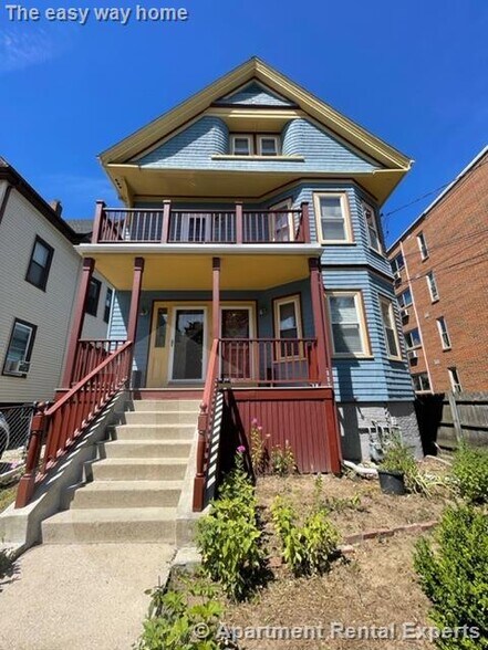 Building Photo - 15 Conwell St