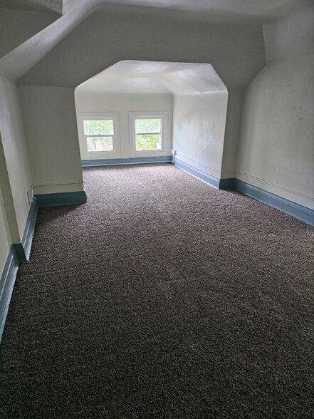 Building Photo - 1203 York St