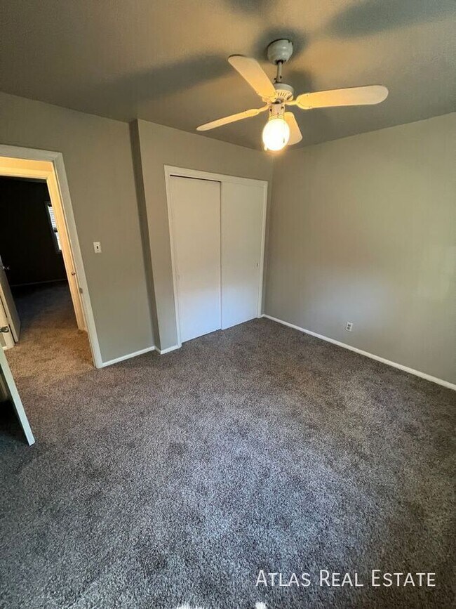 Building Photo - 2509 Wood Ave