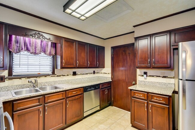 Building Photo - 3 Bedroom 2 Bath Columbia County Available