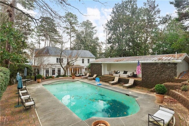 Building Photo - 3056 E Pine Valley Rd NW