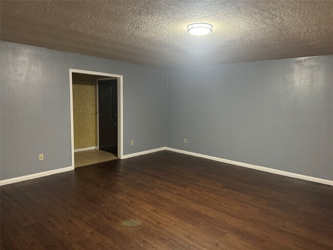 Building Photo - 7813 S Gessner Rd