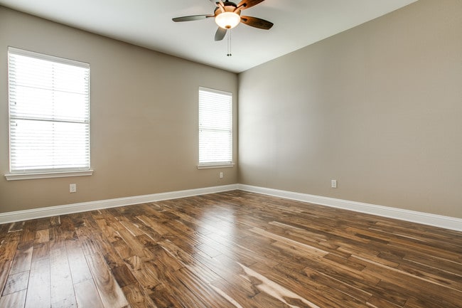 Building Photo - 3141 Greene Ave