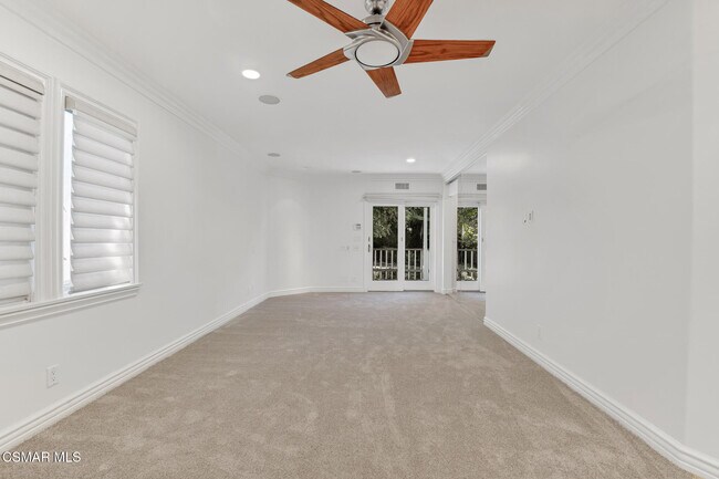 Building Photo - 6045 Sunnyslope Ave