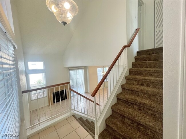 Building Photo - 3241 Symphony Dr
