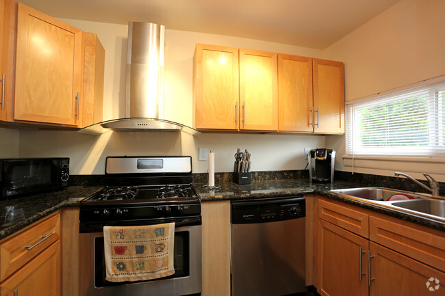 Interior Photo - Jackson Pointe Townhomes