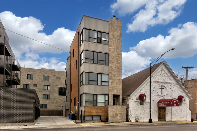 Building Photo - 224 S Oakley Blvd