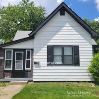 Building Photo - Near Westside 3BR/2BA House w/Garage!