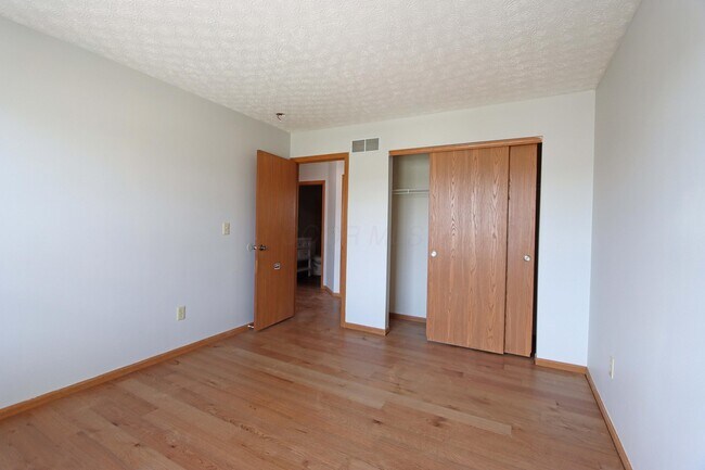 Building Photo - 1417 Wild Oats Dr